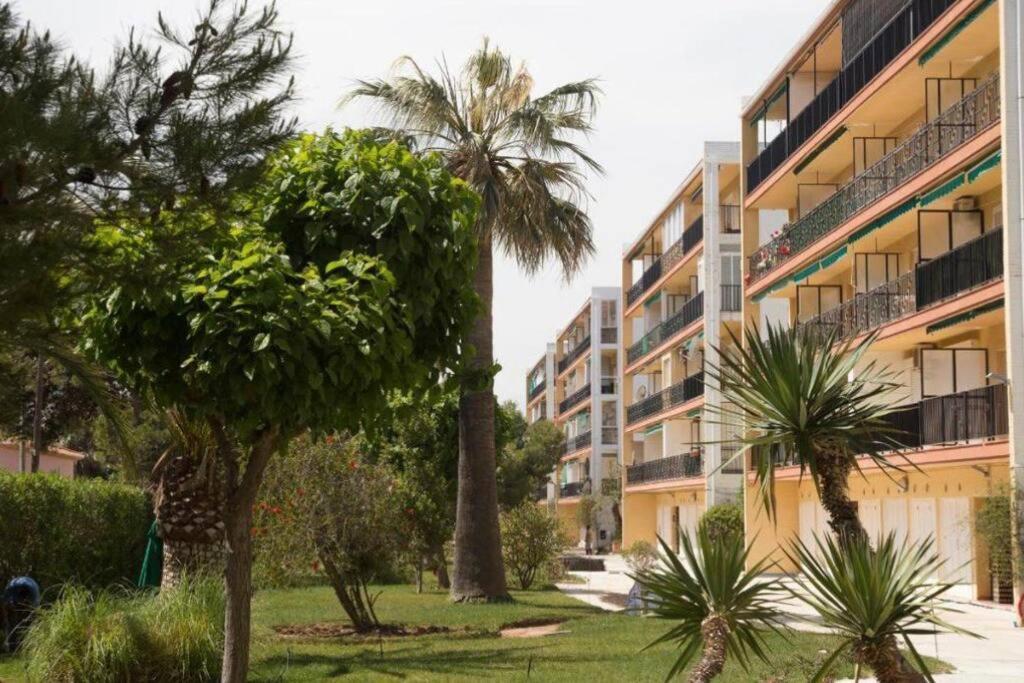 Apartamento En Primera Linea De Playa Дения Экстерьер фото