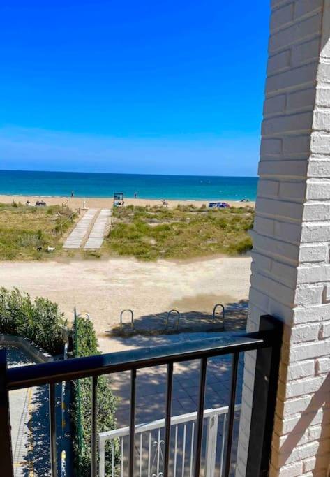 Apartamento En Primera Linea De Playa Дения Экстерьер фото